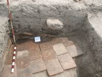 Chronicle of the Archaeological Excavations in Romania, 2009 Campaign. Report no. 27, Hârşova, La Cetate<br /><a href='http://foto.cimec.ro/cronica/2009/sistematice\027/30-HARSOVA-T-1-pavajul-de-caramizi-din-turn.jpg' target=_blank>Display the same picture in a new window</a>